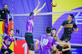 记者：若罗马获得欧冠或欧联资格，将触发马伦的条款