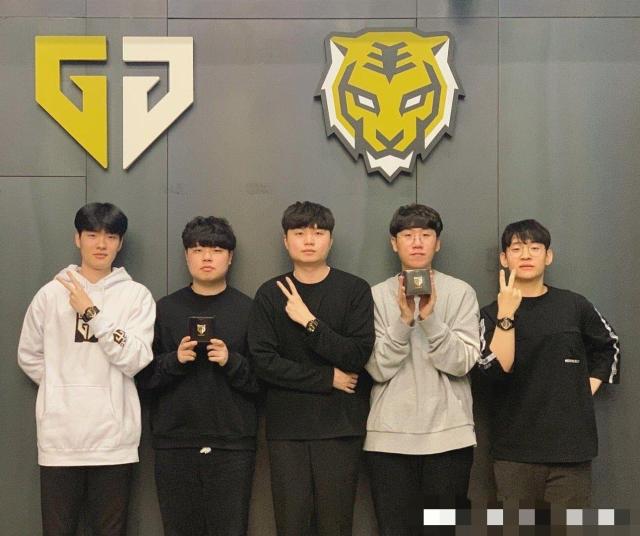 战术调整 战术调整