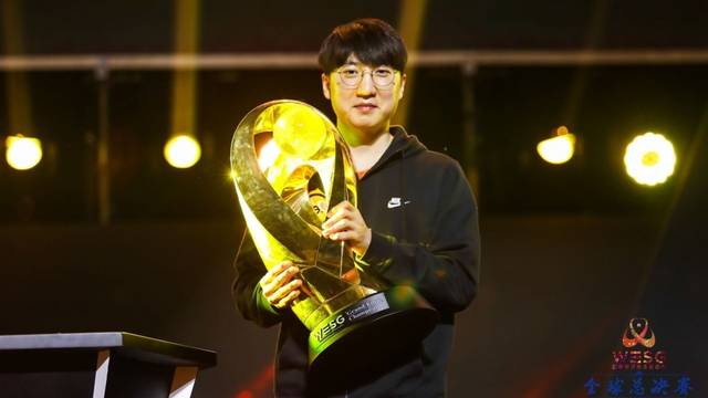 还为年轻球 还为年轻球