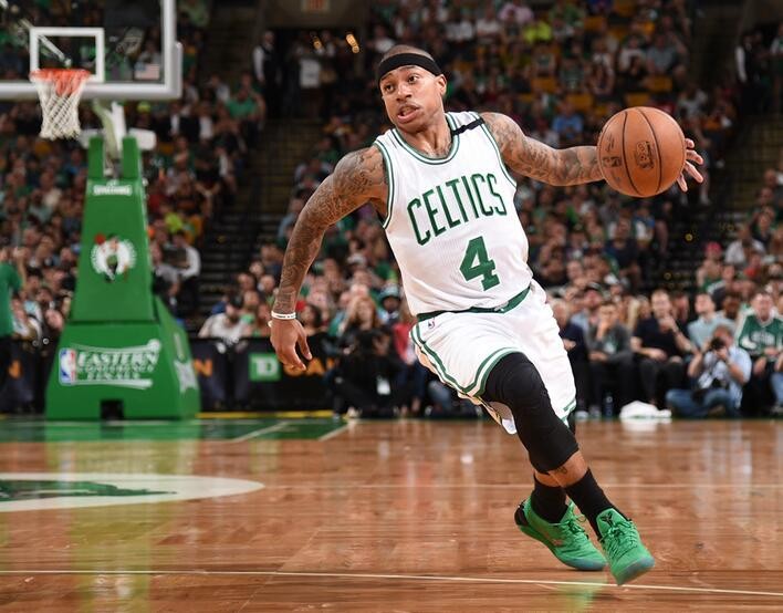 而他缺席的 而他缺席的